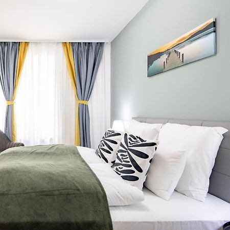 Free Parking - Balcony - Sunny - New Apartment Budapest Bagian luar foto