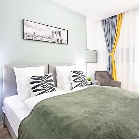 Free Parking - Balcony - Sunny - New Apartment Budapest Bagian luar foto