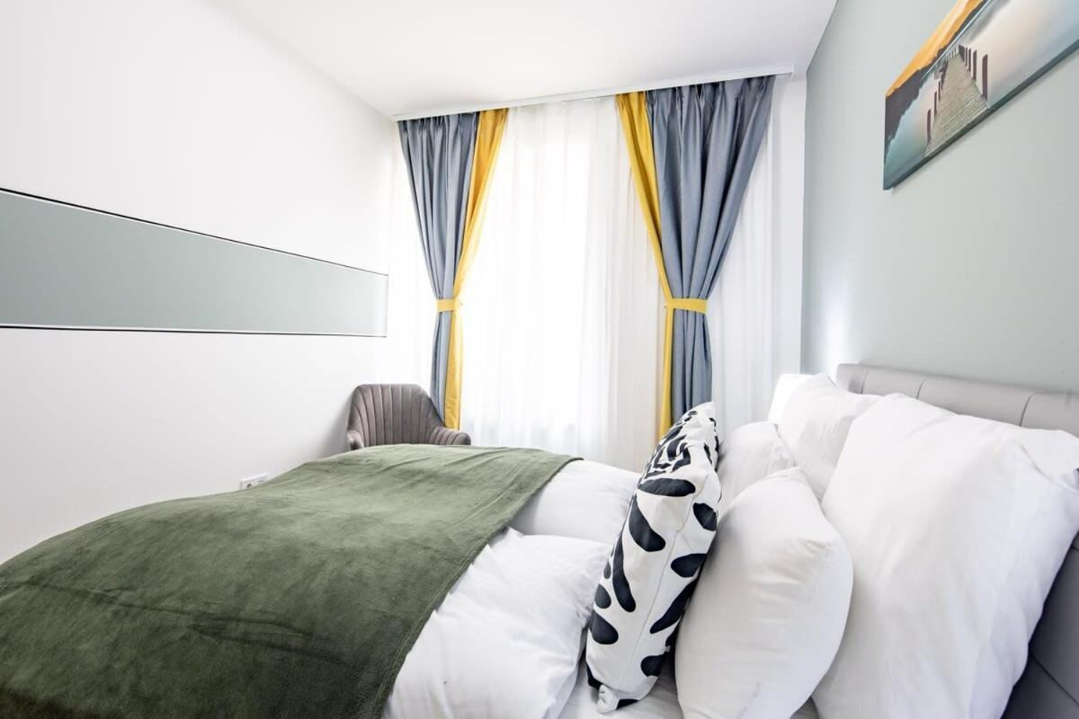 Free Parking - Balcony - Sunny - New Apartment Budapest Bagian luar foto